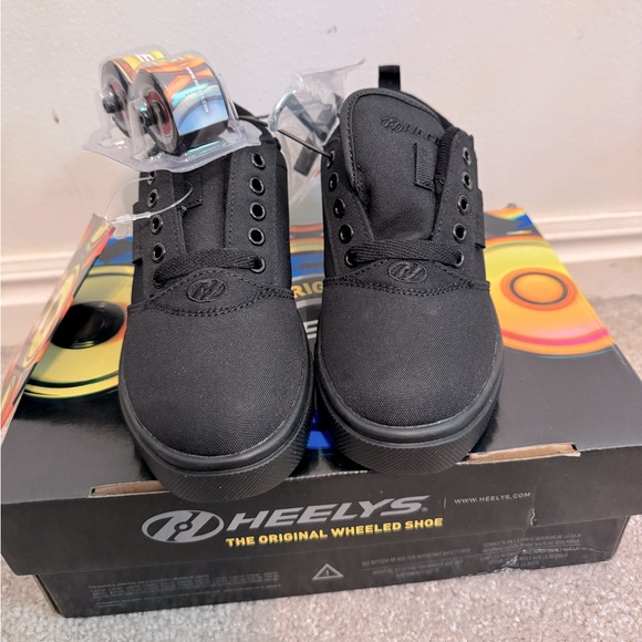 Heelys Pro 20 Skate Shoe- Kids - Picture 7 of 15
